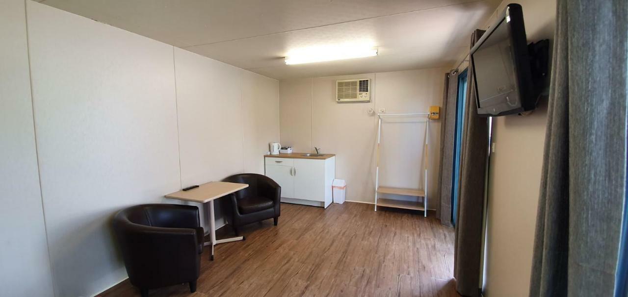 Pinjarra Caravan Park And Cabins Kültér fotó