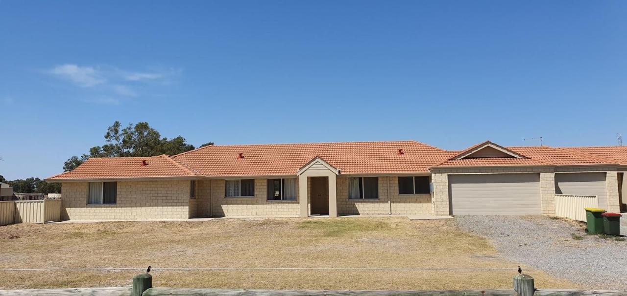 Pinjarra Caravan Park And Cabins Kültér fotó
