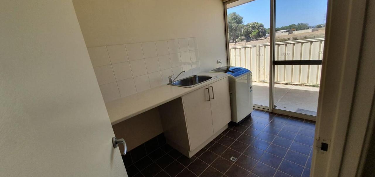 Pinjarra Caravan Park And Cabins Kültér fotó